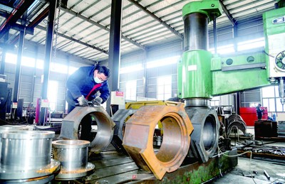 制造机械 从蓝图到成品的工业脊梁